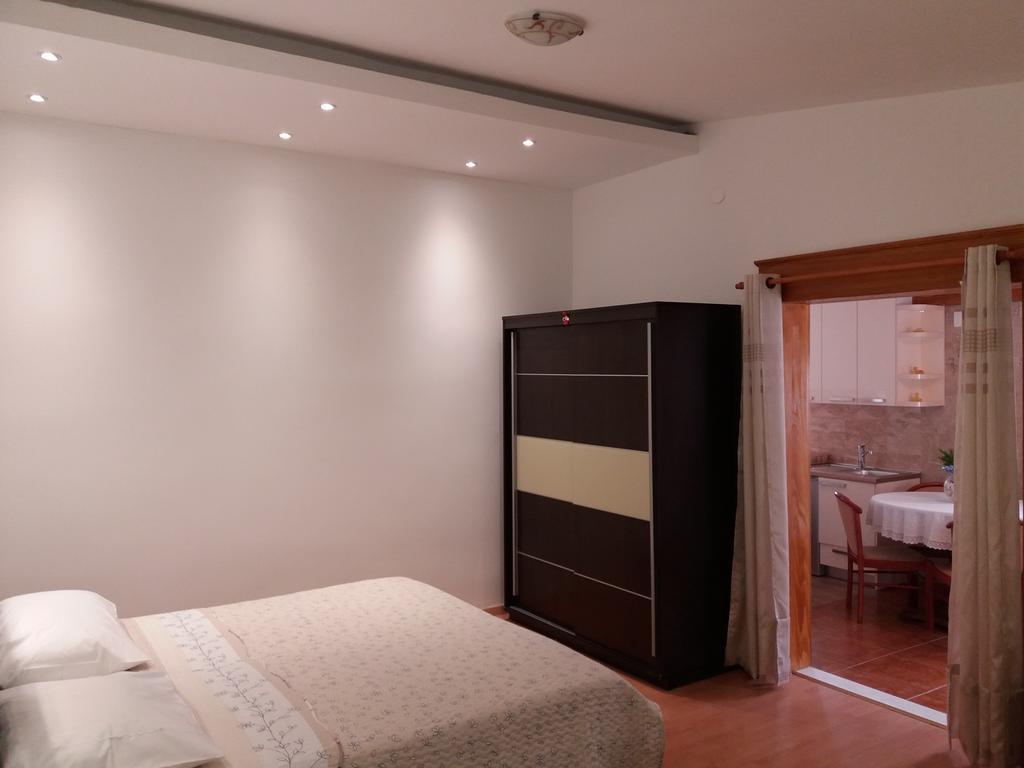 Apartments Kurilj Makarska Eksteriør bilde